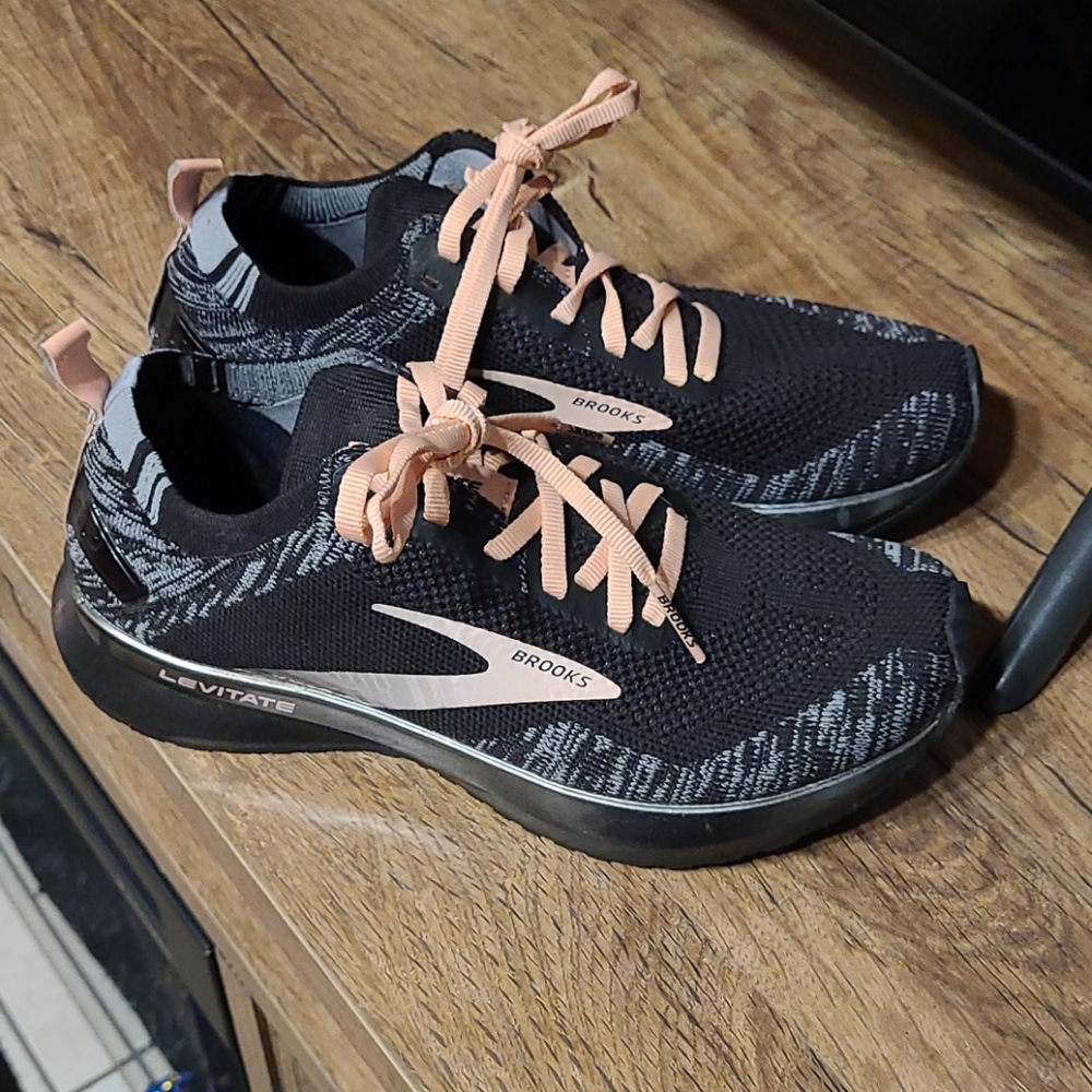 Running shoes